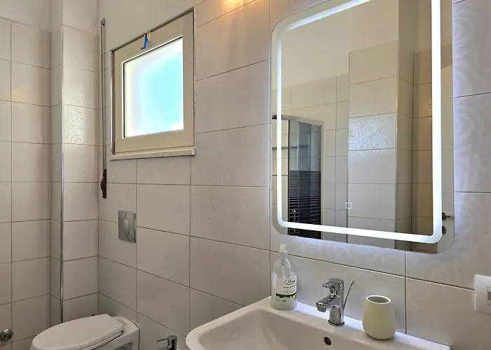 Appartement In Gjiri Lalzit Near Elements