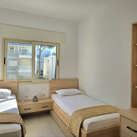 Apartmán In Gjiri Lalzit Near Elements Polisi i Vogel