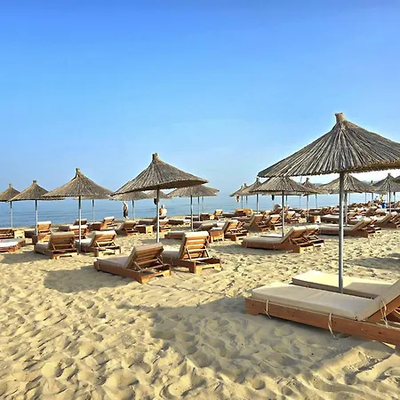 In Gjiri Lalzit Near Elements Daire Polisi i Vogel