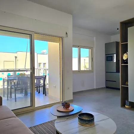 In Gjiri Lalzit Near Elements Daire Polisi i Vogel