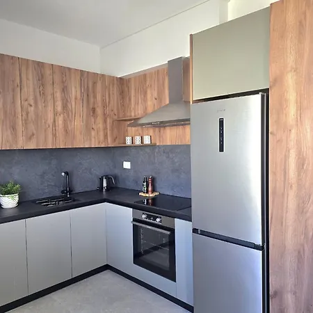 In Gjiri Lalzit Near Elements Daire