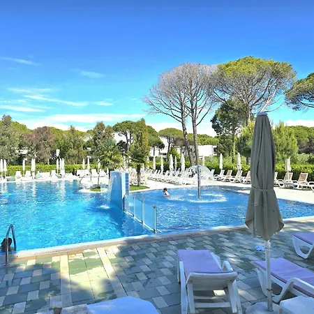 In Gjiri Lalzit Near Elements Daire Polisi i Vogel