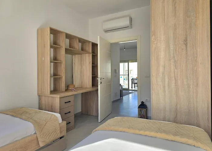 Apartmán In Gjiri Lalzit Near Elements *