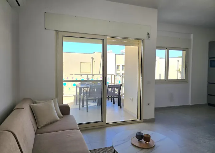 In Gjiri Lalzit Near Elements * Polisi i Vogel